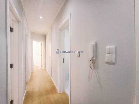 Apartamento T2 Venda em Mina de Água,Amadora