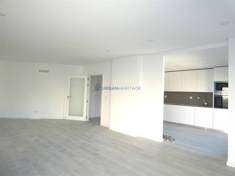 Apartamento T3 Venda em Rio de Mouro,Sintra