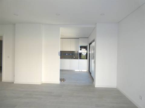 Apartamento T3 Venda em Rio de Mouro,Sintra