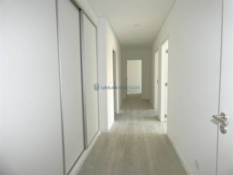 Apartamento T3 Venda em Rio de Mouro,Sintra