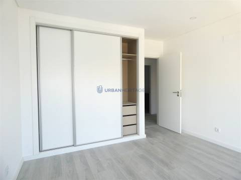 Apartamento T3 Venda em Rio de Mouro,Sintra