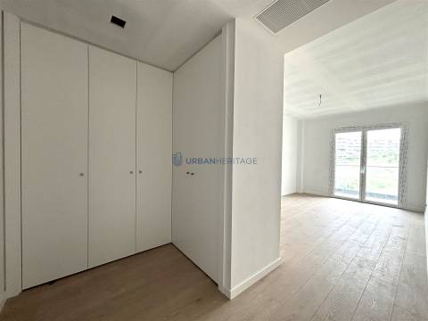 Apartamento T3 Venda em Carnaxide e Queijas,Oeiras