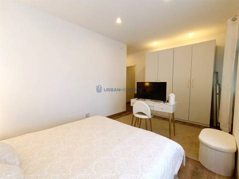 Apartamento T2 Venda em Rio de Mouro,Sintra