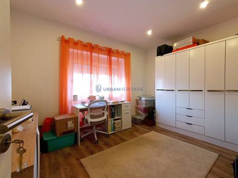 Apartamento T2 Venda em Rio de Mouro,Sintra