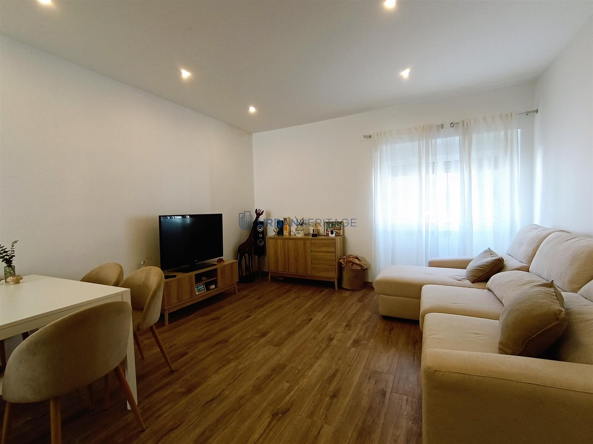 Apartamento T2 Venda em Rio de Mouro,Sintra