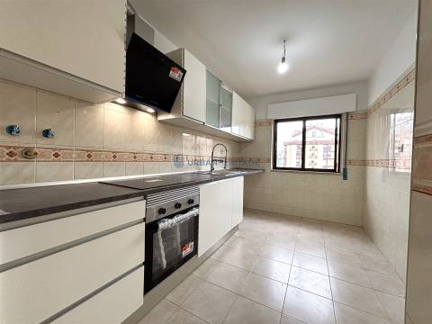 Apartamento T2 Venda em Algueirão-Mem Martins,Sintra