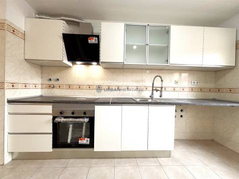 Apartamento T2 Venda em Algueirão-Mem Martins,Sintra
