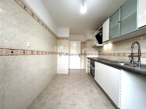 Apartamento T2 Venda em Algueirão-Mem Martins,Sintra