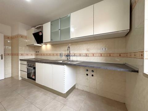 Apartamento T2 Venda em Algueirão-Mem Martins,Sintra