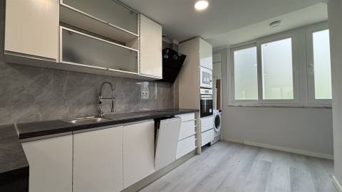 Apartamento T2 Venda em Benfica,Lisboa