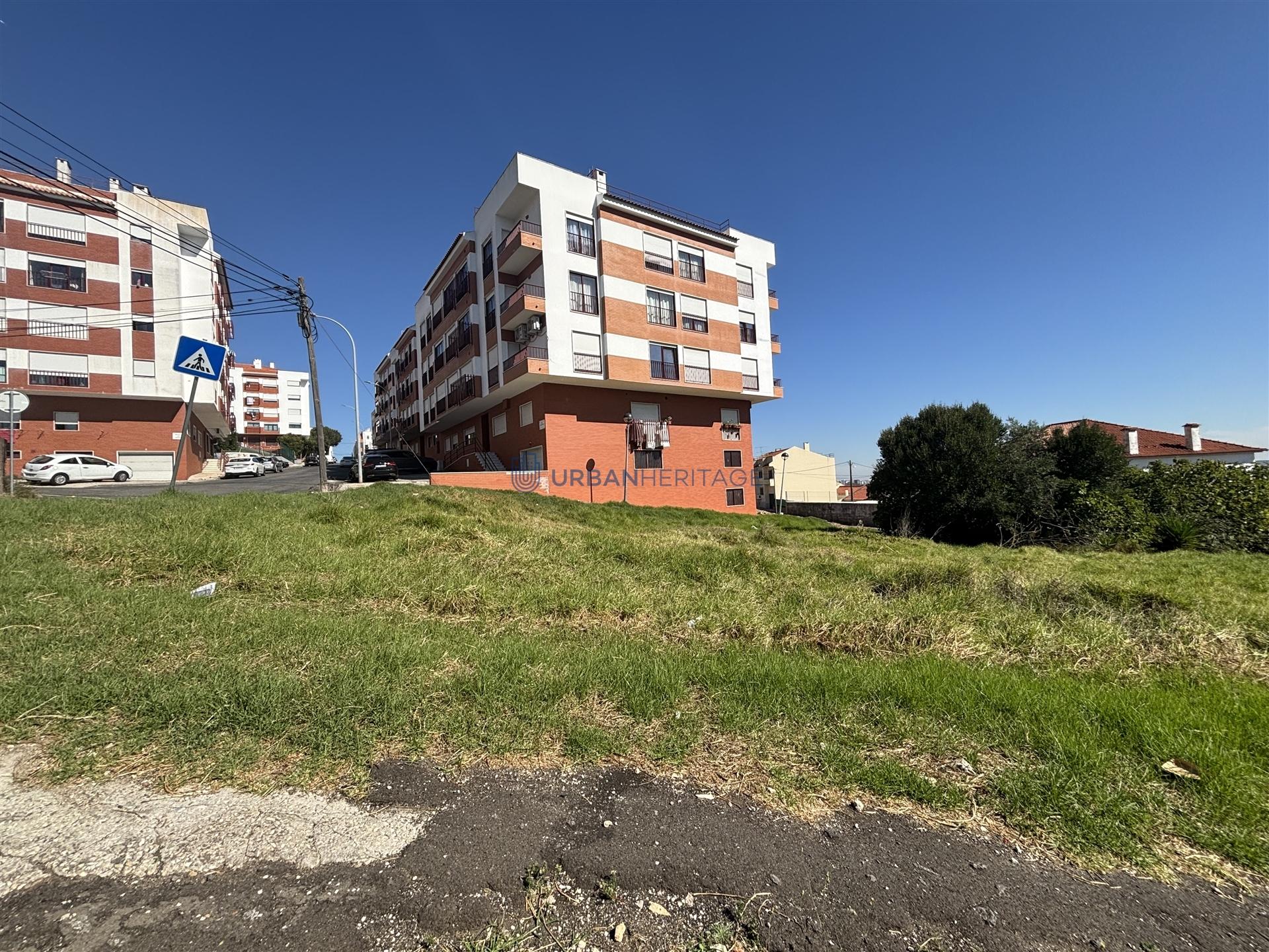 Terreno Para Construção  Venda em Mina de Água,Amadora