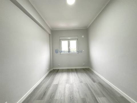 Apartamento T2 Venda em Pontinha e Famões,Odivelas