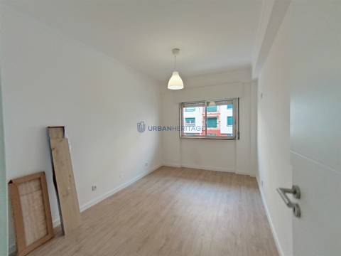 Apartamento T2 Arrendamento em Algés, Linda-a-Velha e Cruz Quebrada-Dafundo,Oeiras