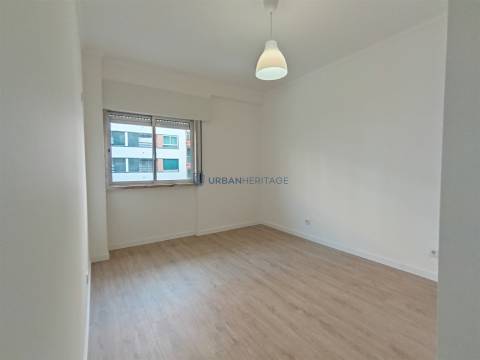 Apartamento T2 Arrendamento em Algés, Linda-a-Velha e Cruz Quebrada-Dafundo,Oeiras