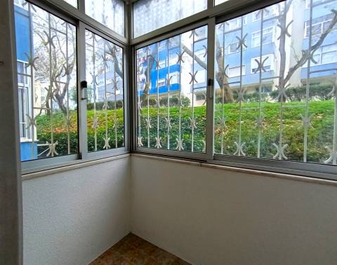 Apartamento T2 Arrendamento em Algés, Linda-a-Velha e Cruz Quebrada-Dafundo,Oeiras
