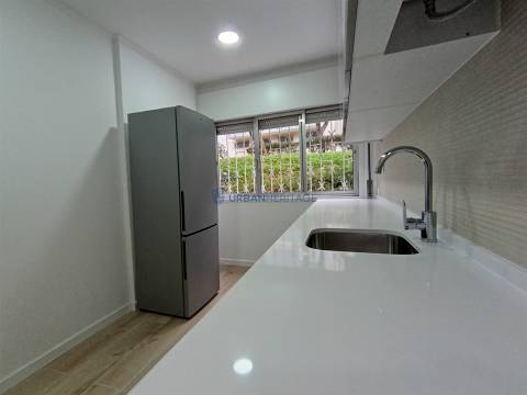 Apartamento T2 Arrendamento em Algés, Linda-a-Velha e Cruz Quebrada-Dafundo,Oeiras