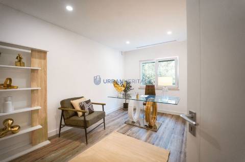 Moradia T3 Venda em Charneca de Caparica e Sobreda,Almada