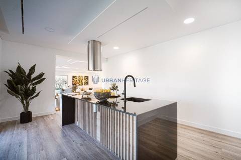 Moradia T3 Venda em Charneca de Caparica e Sobreda,Almada