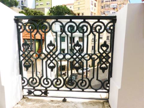 Apartamento T2 Venda em São Vicente,Lisboa