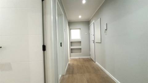 Apartamento T2 Venda em Venteira,Amadora