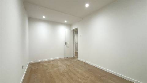 Apartamento T2 Venda em Venteira,Amadora