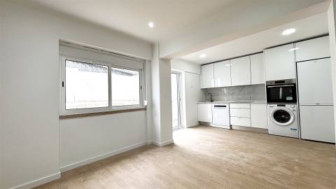 Apartamento T2 Venda em Venteira,Amadora