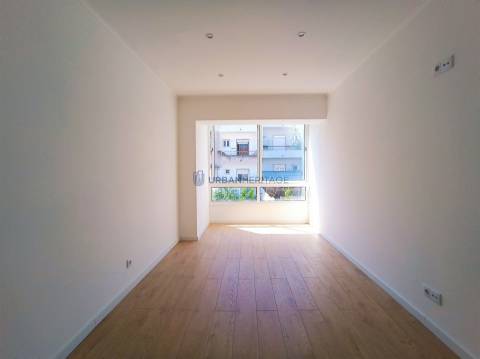 Apartamento T2 Venda em Falagueira-Venda Nova,Amadora