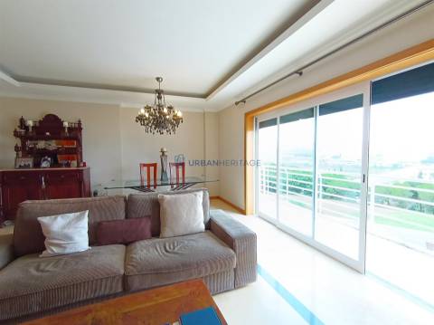 Apartamento T2 Venda em Carnaxide e Queijas,Oeiras