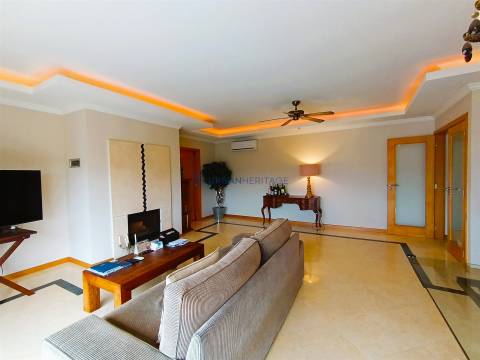 Apartamento T2 Venda em Carnaxide e Queijas,Oeiras