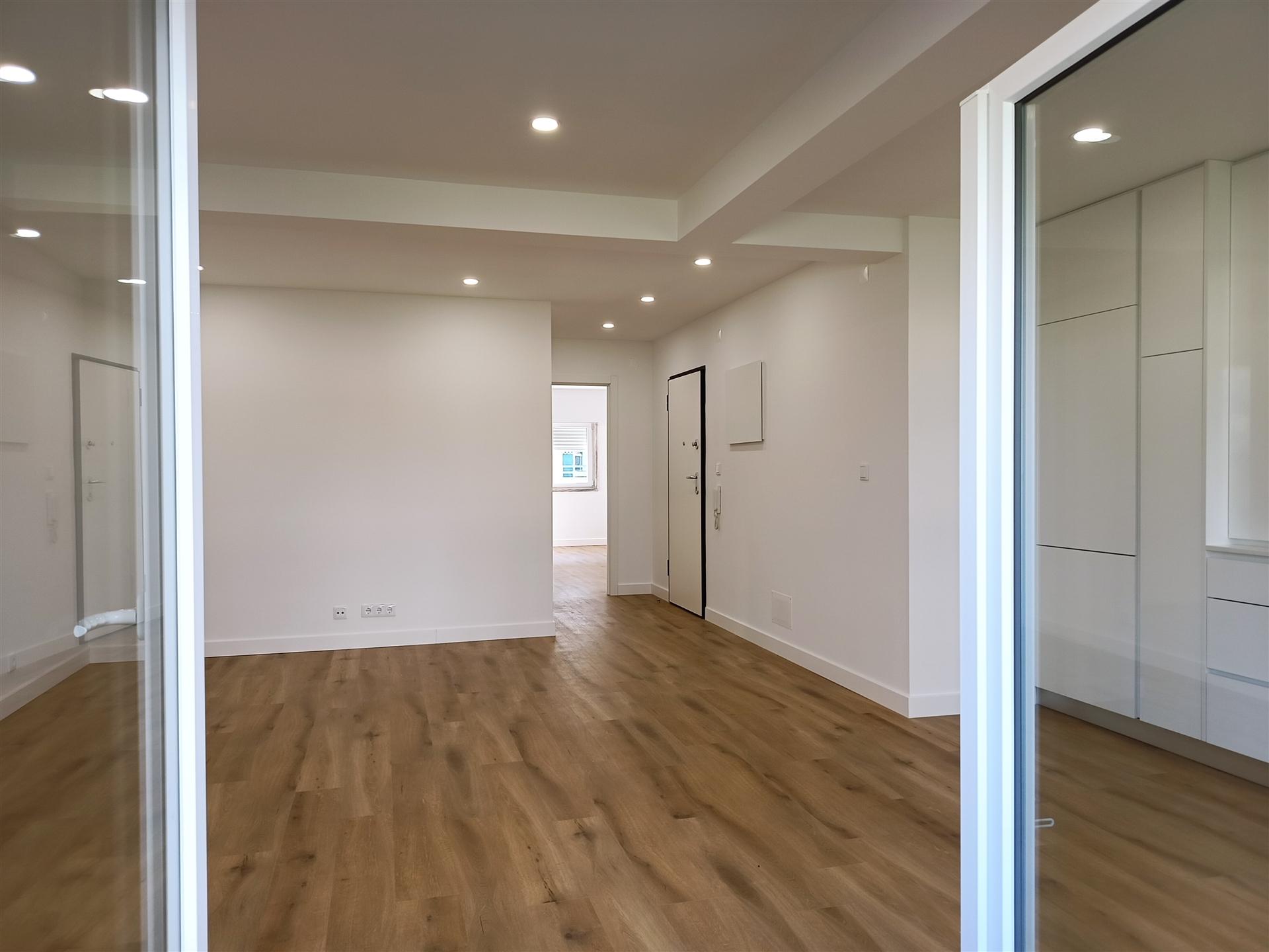 Apartamento T2 Arrendamento em Algés, Linda-a-Velha e Cruz Quebrada-Dafundo,Oeiras