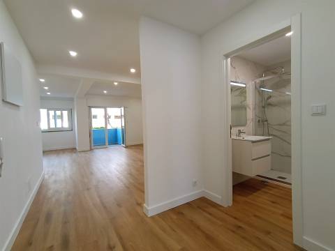 Apartamento T2 Arrendamento em Algés, Linda-a-Velha e Cruz Quebrada-Dafundo,Oeiras