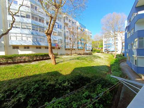 Apartamento T2 Arrendamento em Algés, Linda-a-Velha e Cruz Quebrada-Dafundo,Oeiras