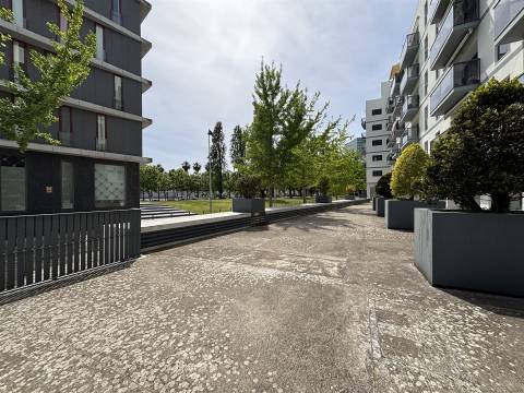 Loja  Arrendamento em Parque das Nações,Lisboa