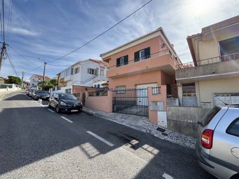 Moradia em Banda T2+2 Venda em Porto Salvo,Oeiras