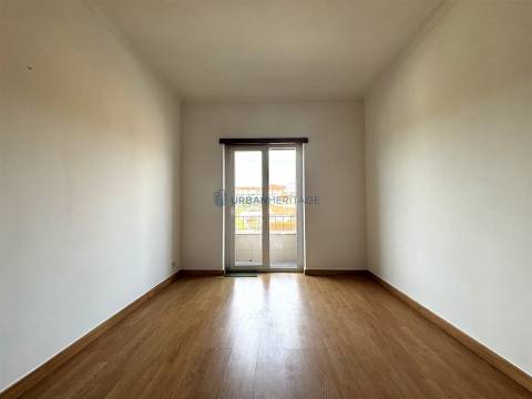 Moradia em Banda T2+2 Venda em Porto Salvo,Oeiras