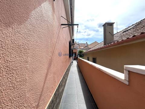 Moradia em Banda T2+2 Venda em Porto Salvo,Oeiras