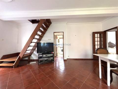 Moradia em Banda T2+2 Venda em Porto Salvo,Oeiras