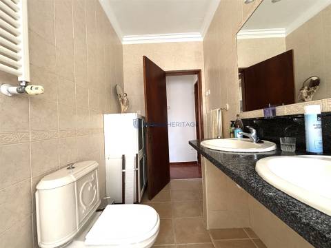 Moradia em Banda T2+2 Venda em Porto Salvo,Oeiras