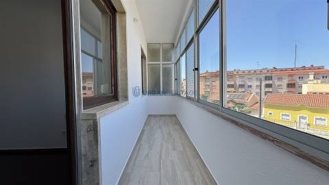 Apartamento T2 Venda em Cacém e São Marcos,Sintra