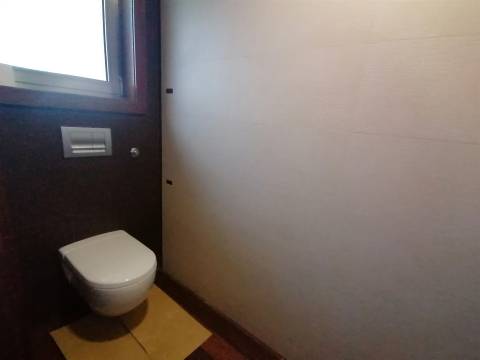 Moradia T4 a 4 min de Sto Ovídeo