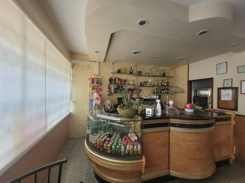 Café para Trespasse em Perosinho!