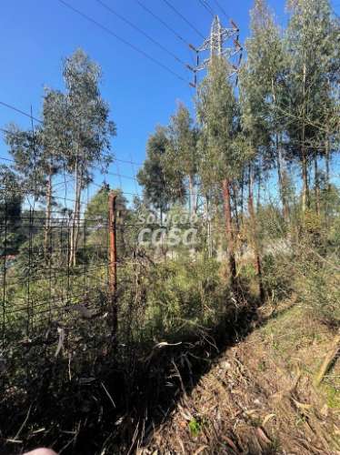 Terreno misto com 1470m2, localizado em Vilar do Paraíso!