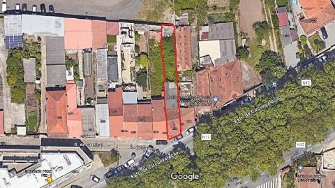 Terreno com 230m2 na Circunvalação! Porto!