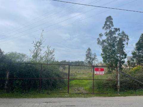 Terreno para construção de 2 Armazéns.
