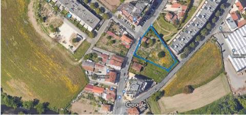 Terreno de 2.259 m2 com Moradia T3 para demolição em Leça do Balio! Matosinhos! Porto!