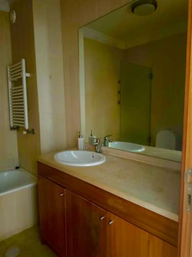 Apartamento T4 com garagem fechada, Canidelo!