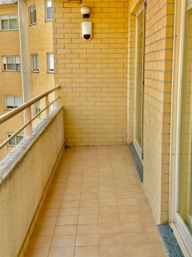 Apartamento T4 com garagem fechada, Canidelo!