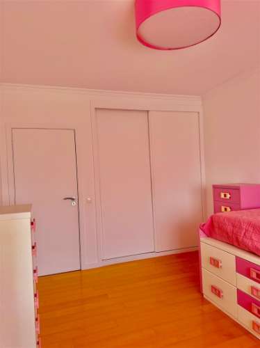 Apartamento T4 com garagem fechada, Canidelo!