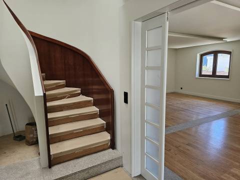 Moradia T5 Venda em Gulpilhares e Valadares,Vila Nova de Gaia