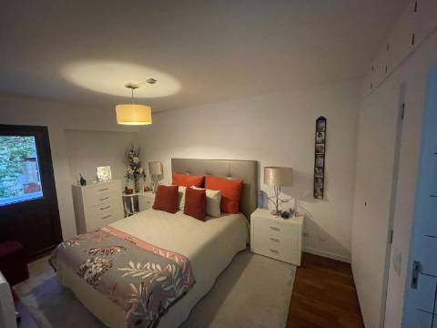 Moradia T3 em Miramar com vistas de Mar!